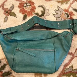 Free People Wilder Leather Forrest Green
Sling Bag metal Embellishment N...